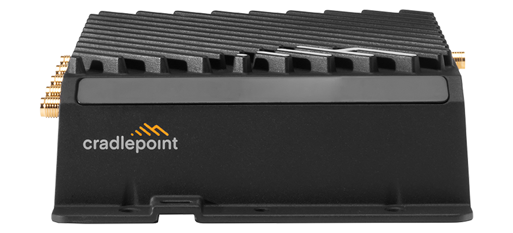 R920-front Cradlepoint Wireless Routers